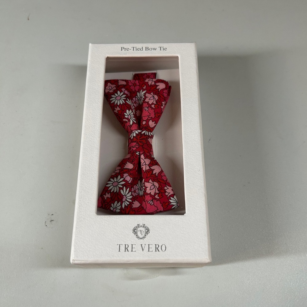 Tre Vero Silk Bow Tie Floral Pre-Tied Bowtie Wedding Party Red Mens NWT